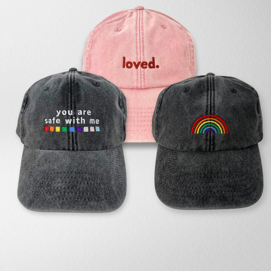 Caps