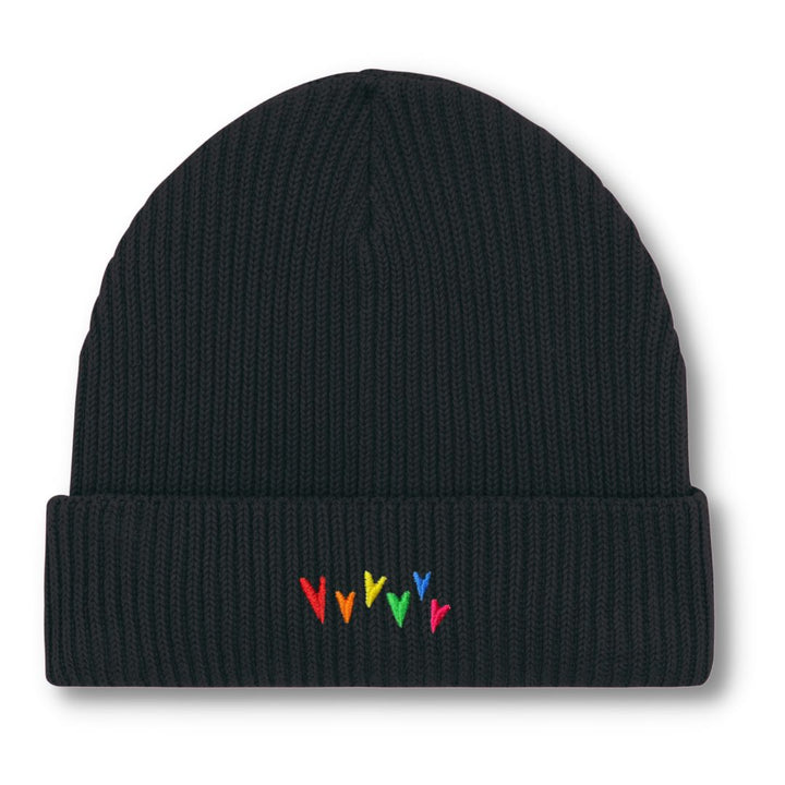 Organic Beanie schwarz mit Regenbogenherzen Stick