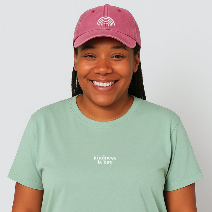 Shirt "kindness is key" & Cap "Regenbogen"
