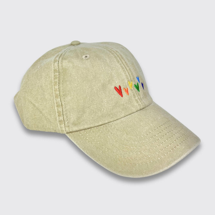 Vintage Cap "Regenbogen-Herzen" Stick