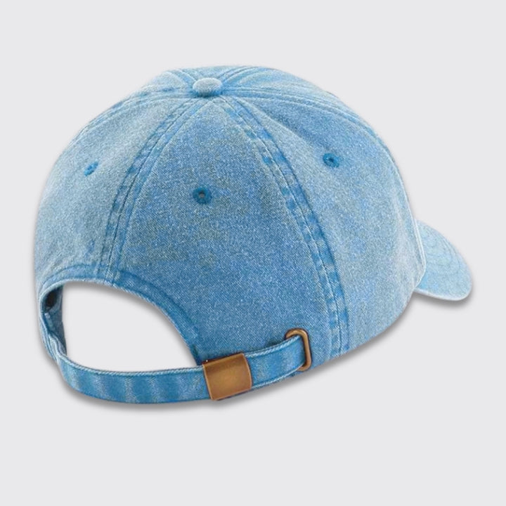 Vintage Cap in Hellblau mit Metallverschluss von hinten