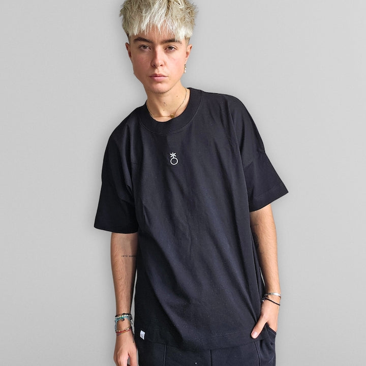 Premium Oversized Shirt "Non-Binary" Stick