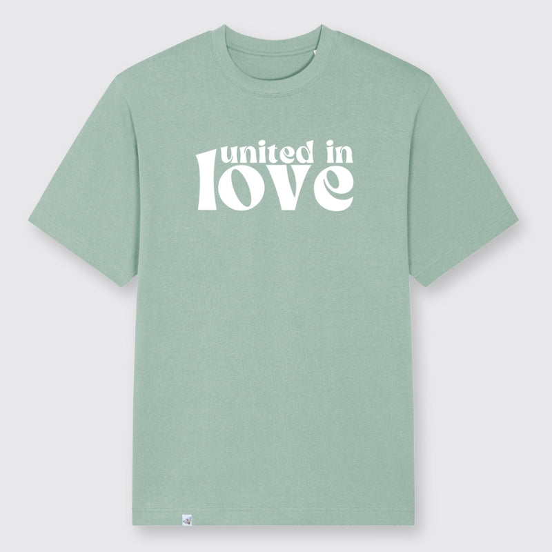 Oversized Shirt in der Farbe Aloe mit dem Aufdruck united in love
