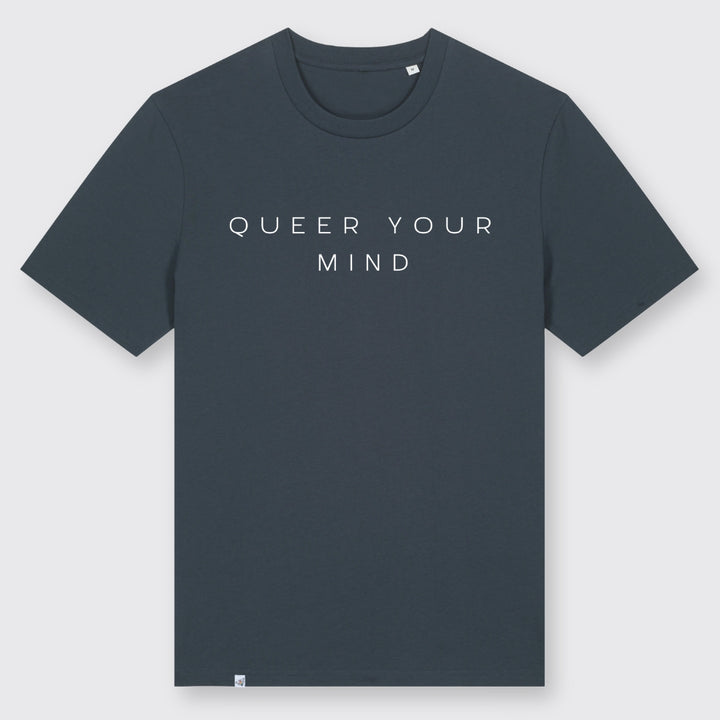 dunkelgraues Shirt mit der Aufschrift queer your mind