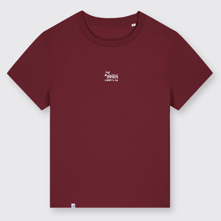 Burgundyfarbenes Shirt mit dem Stick Auf *innen kommt's an