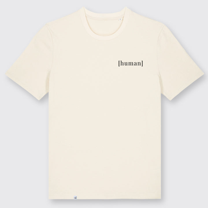 naturfarbenes Shirt mit kleiner Aufschrift human auf der Brust