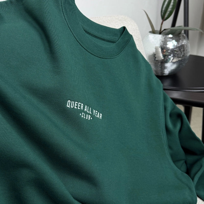 Sweatshirt "Queer All Year Club" Stick