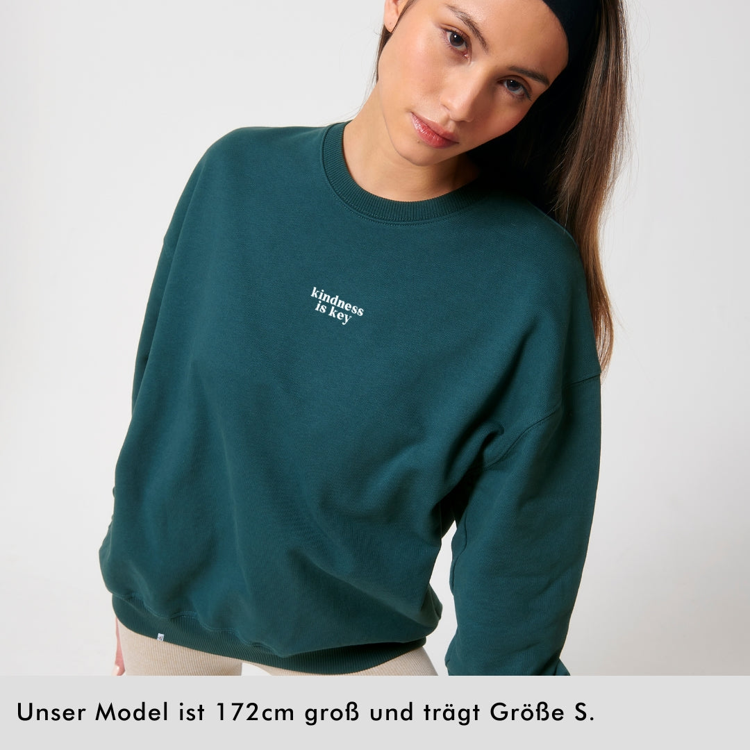 Premium Oversized Sweatshirt "kindness is key" Stick